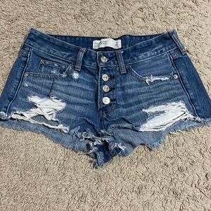 abercrombie and fitch low rise shorts - Size 2